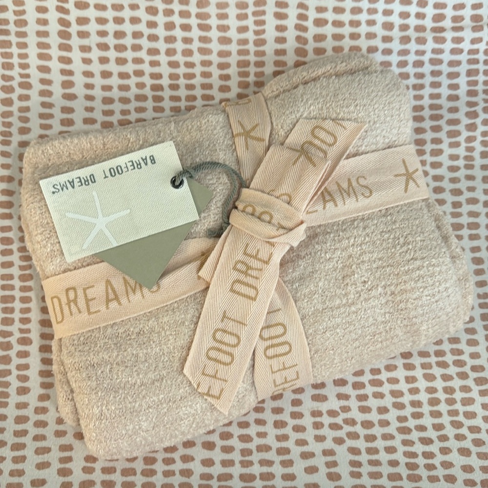 Barefoot Dreams Baby Blanket.